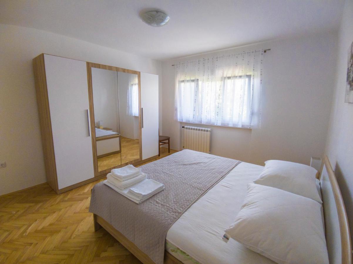 Apartmani Cimerman Krk Town Exterior foto